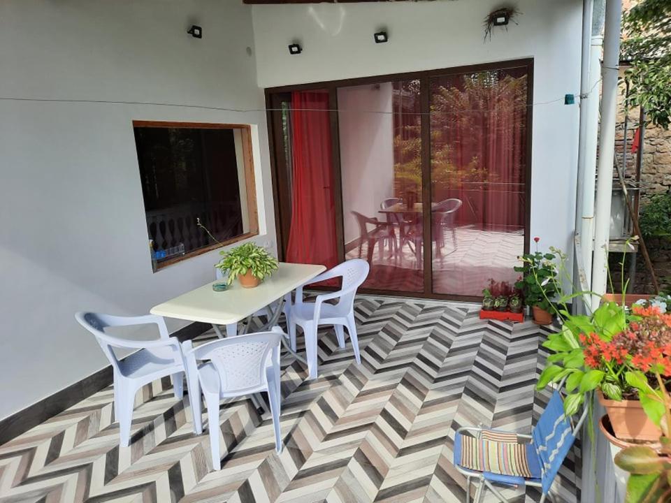 Hotel A Rioni Kutaisi Exterior foto